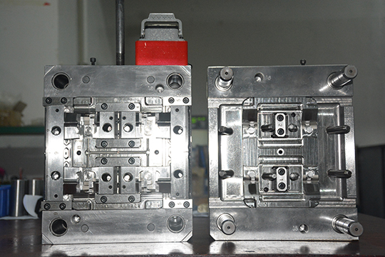 塑膠件壁厚設(shè)計不合理會有哪些影響？該怎樣改善？