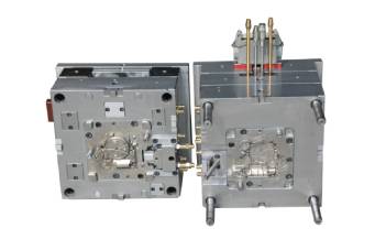 在注塑模具制造中什么叫做行位和斜頂？