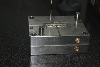 塑膠模具安裝調(diào)試前有哪些準(zhǔn)備工作？