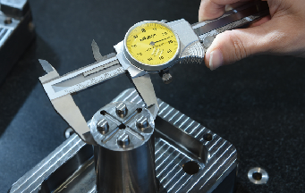 如何實(shí)現(xiàn)精密模具制造的零公差工藝？