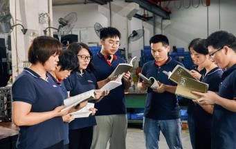 銘洋宇通精密注塑模具廠針對讀書一事的感受分享！